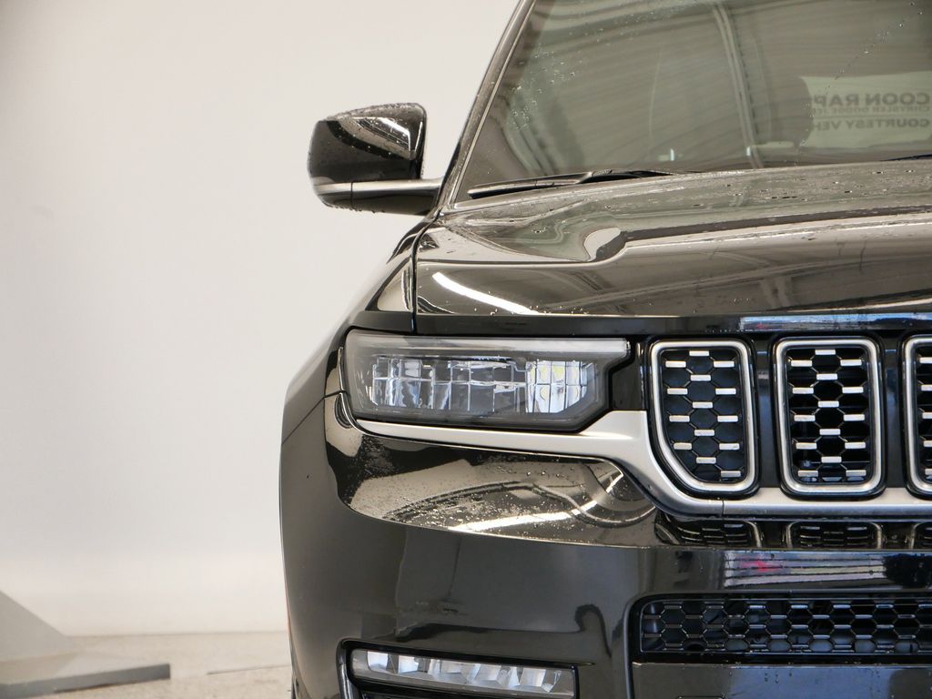 Thumbnail: 2022 Jeep Grand Cherokee L - 12