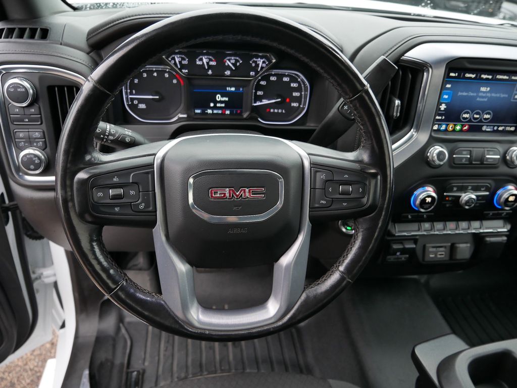 Thumbnail: 2022 GMC Sierra 3500 - 14