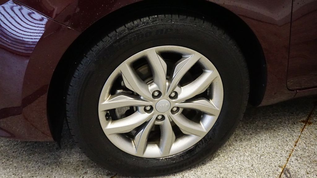 Thumbnail: 2020 Kia Sedona - 13