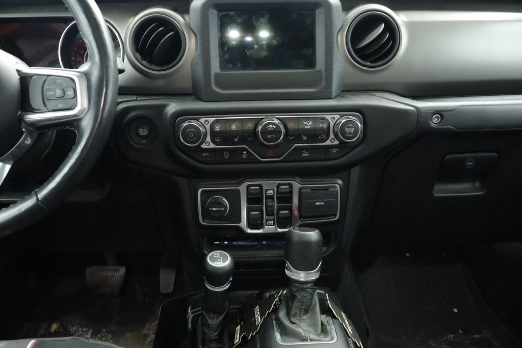 Thumbnail: 2020 Jeep Gladiator - 26
