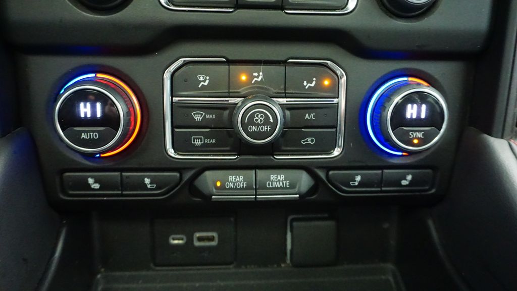 Thumbnail: 2022 Chevrolet Suburban - 33