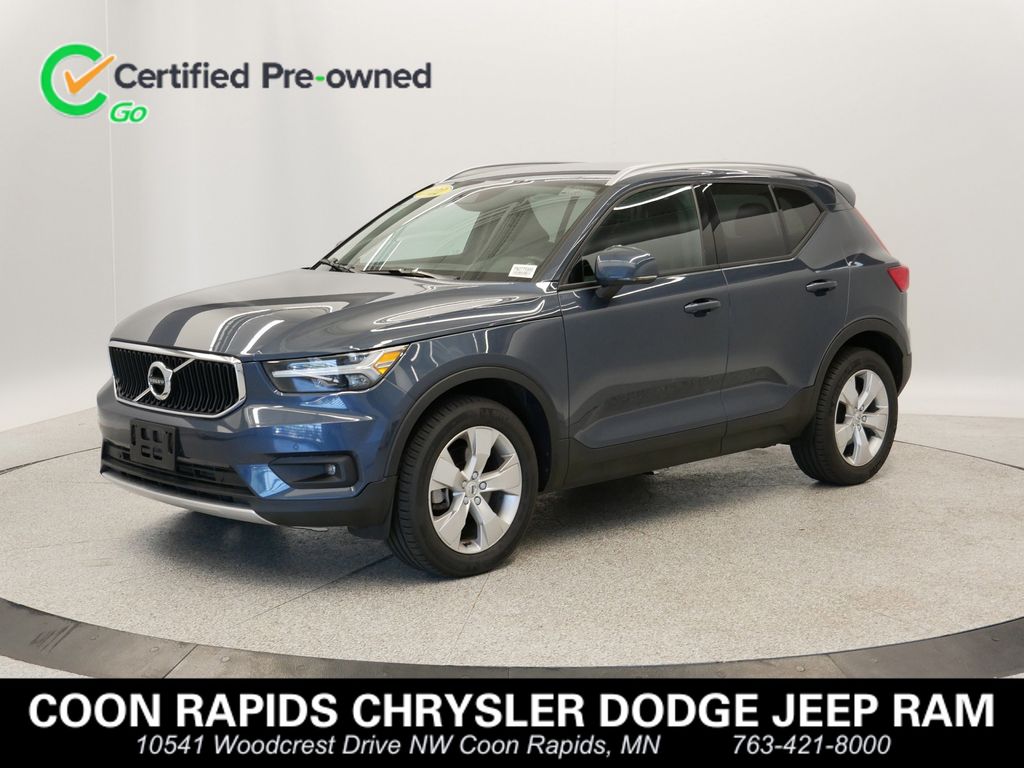 2022 Volvo XC40 T5 Momentum -
                  Coon Rapids, MN