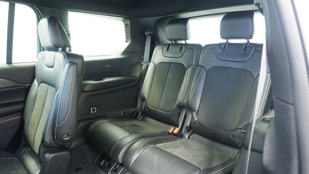 Thumbnail: 2023 Jeep Grand Cherokee L - 16