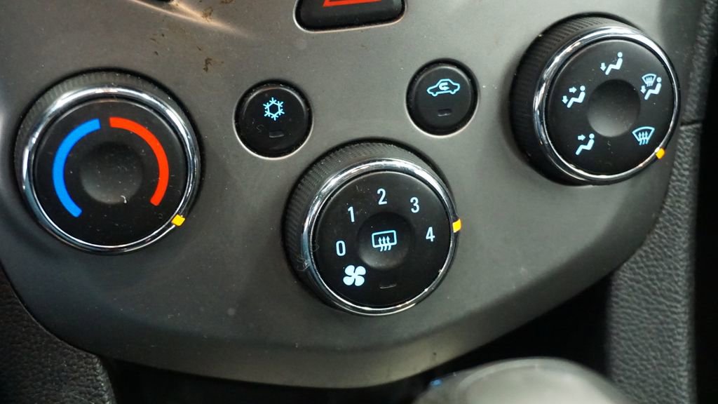 Thumbnail: 2013 Chevrolet Sonic - 27