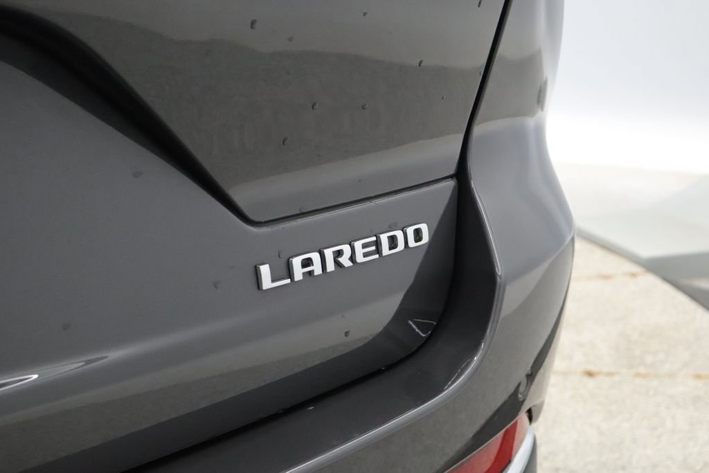 Thumbnail: 2023 Jeep Grand Cherokee - 20