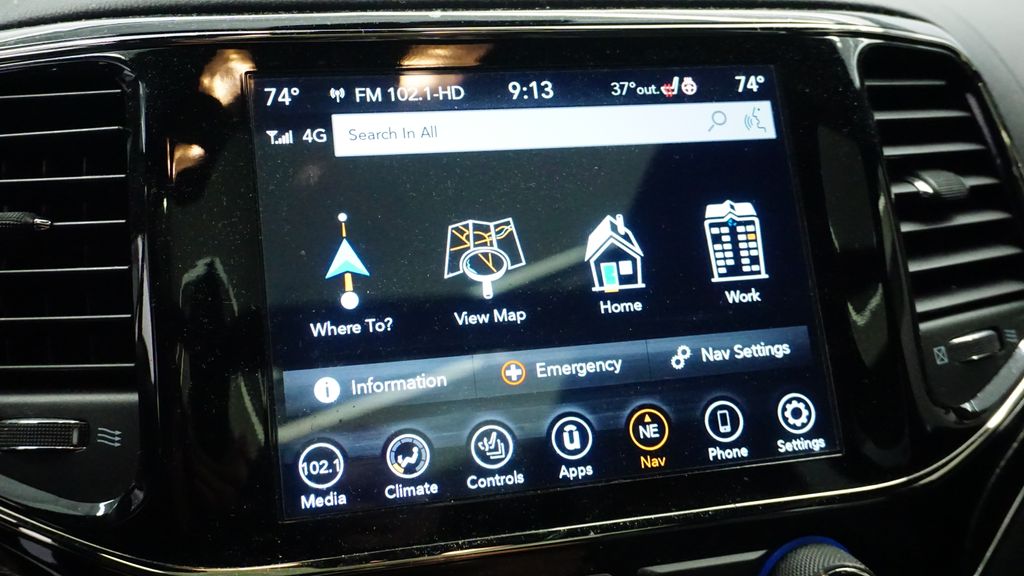 Thumbnail: 2020 Jeep Grand Cherokee - 33