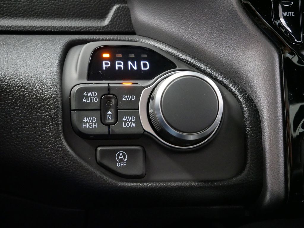 Thumbnail: 2026 RAM 1500 - 35