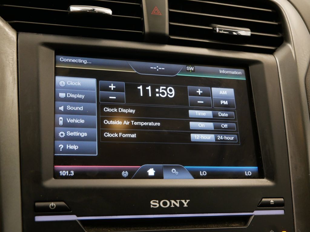 Thumbnail: 2014 Ford Fusion - 33