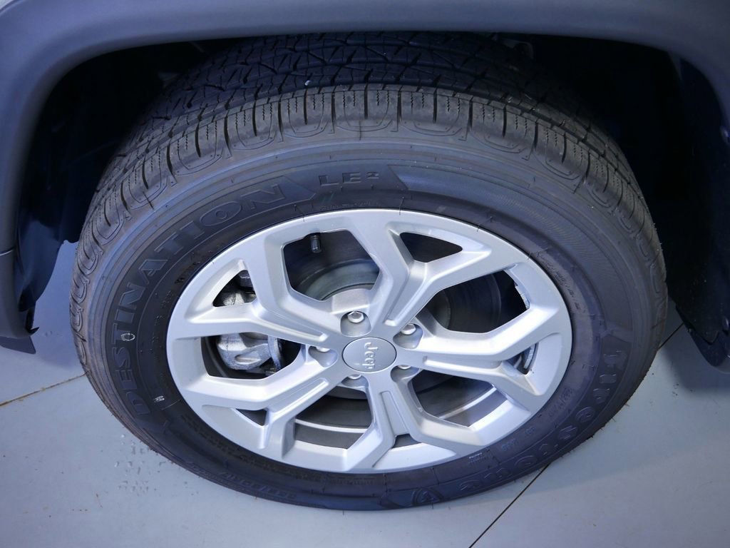 Thumbnail: 2024 Jeep Compass - 23