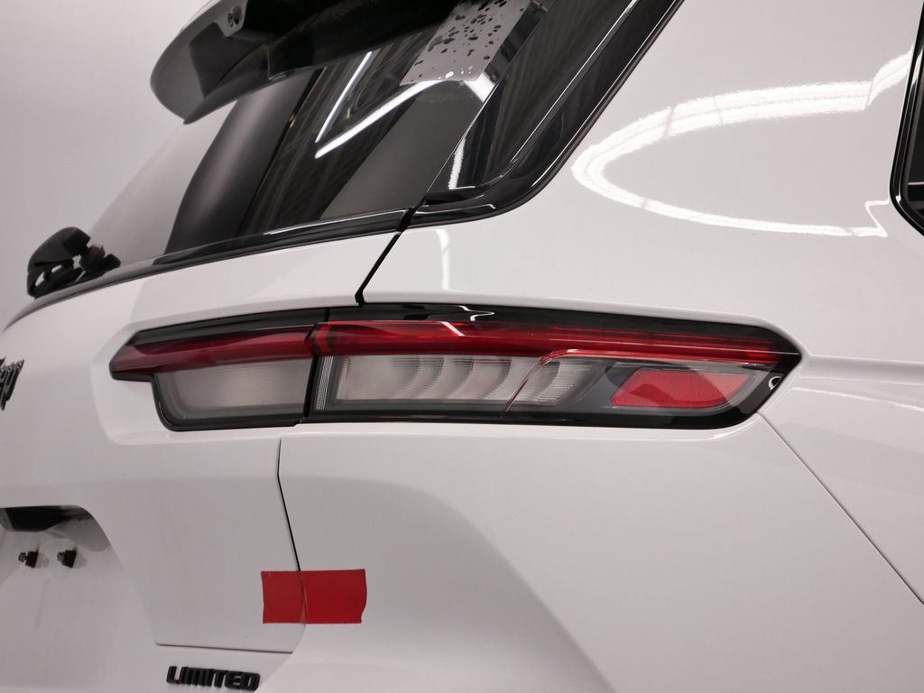 Thumbnail: 2022 Jeep Grand Cherokee L - 20