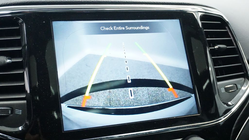 Thumbnail: 2021 Jeep Grand Cherokee - 42