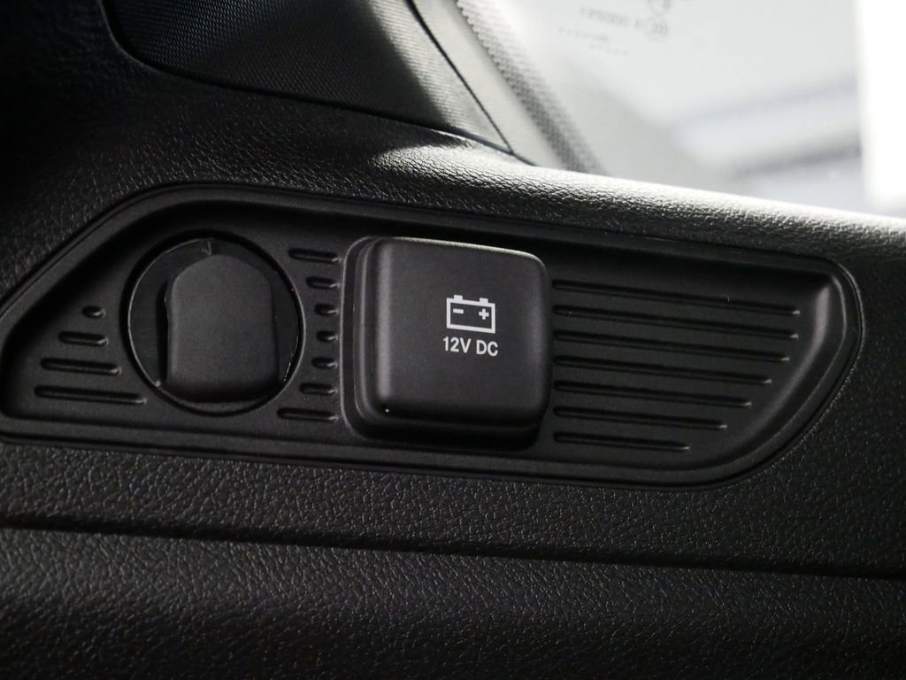 Thumbnail: 2025 Jeep Grand Cherokee - 16