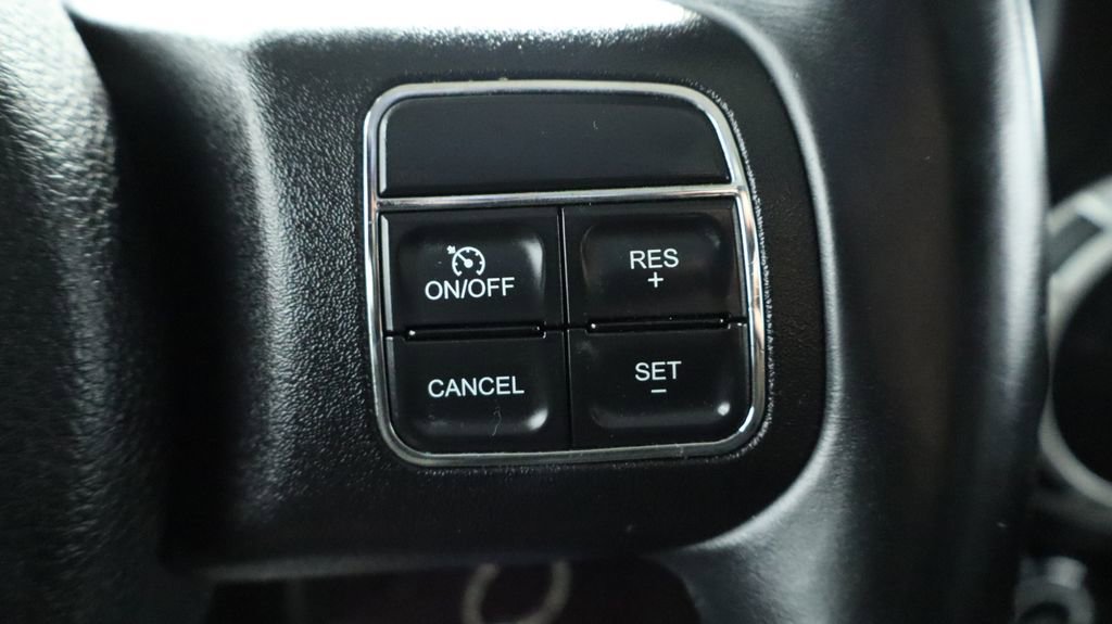 Thumbnail: 2014 Jeep Wrangler - 28