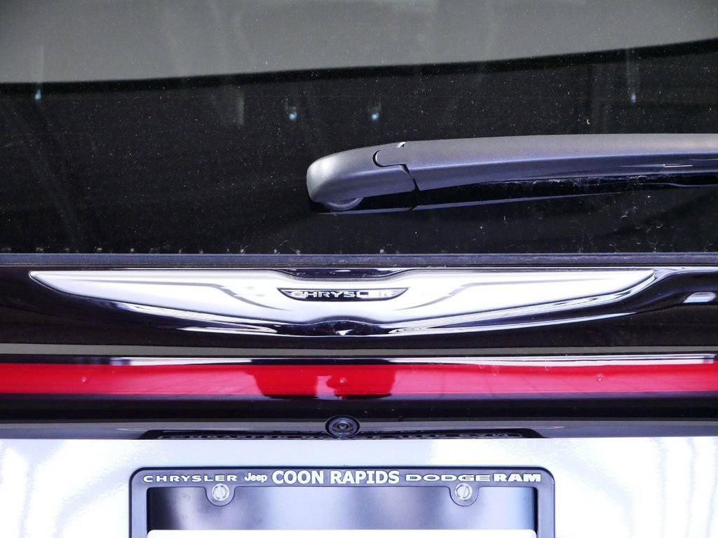 Thumbnail: 2024 Chrysler Pacifica - 13