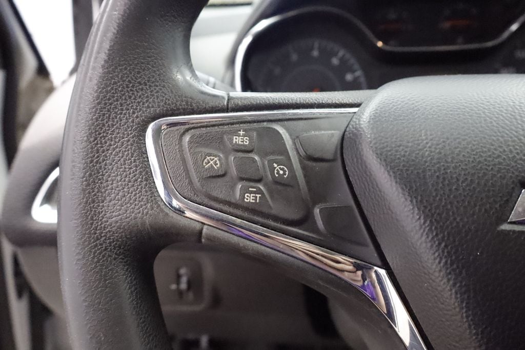 Thumbnail: 2016 Chevrolet Cruze - 19