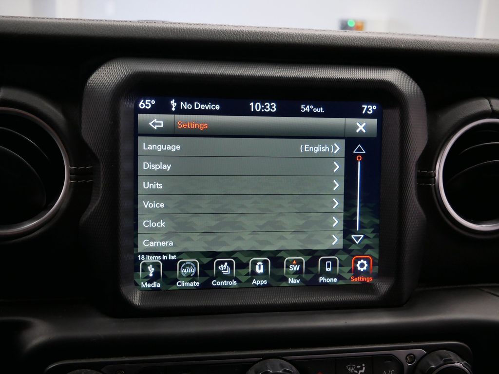 Thumbnail: 2020 Jeep Wrangler - 32