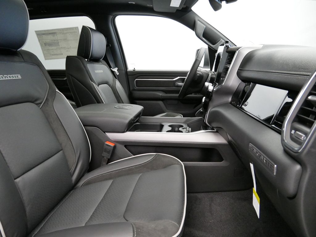 Thumbnail: 2025 RAM 1500 - 23