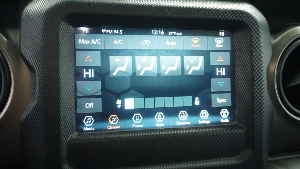 Thumbnail: 2019 Jeep Wrangler - 34