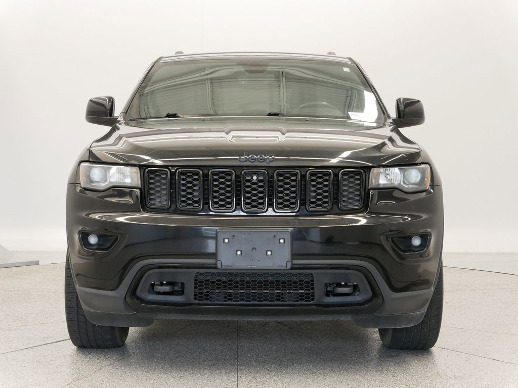 Thumbnail: 2019 Jeep Grand Cherokee - 11