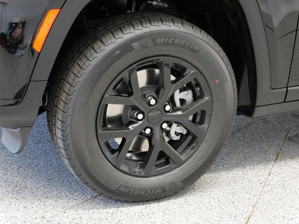 Thumbnail: 2025 Jeep Grand Cherokee L - 14