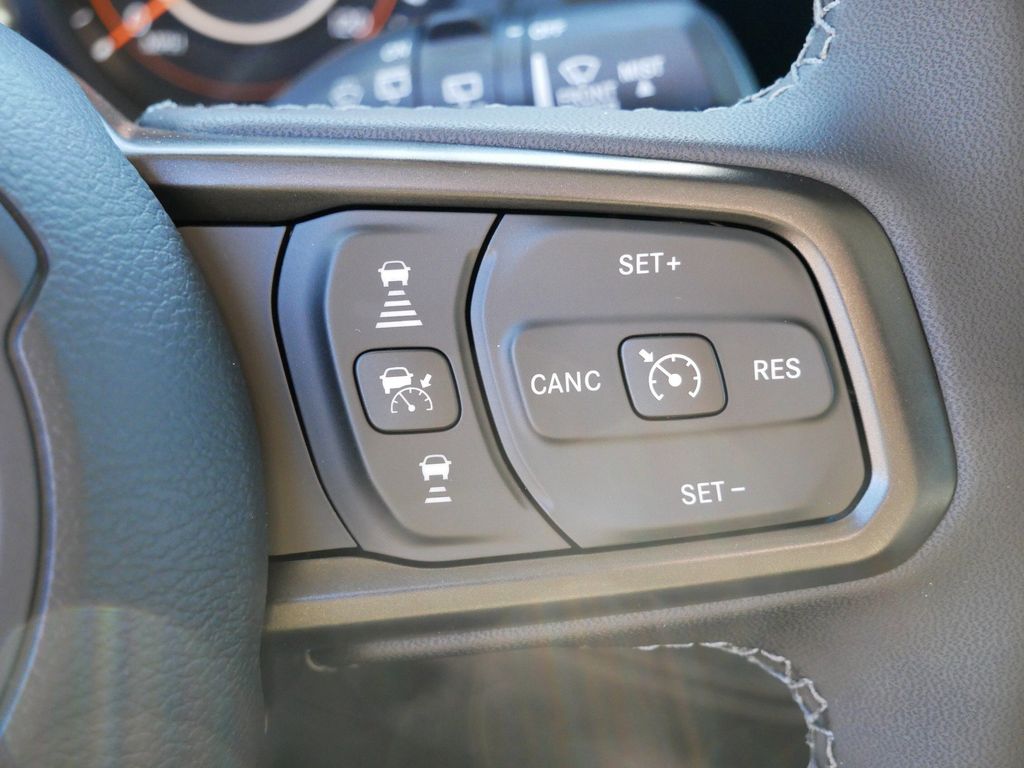 Thumbnail: 2026 Jeep Wrangler - 34