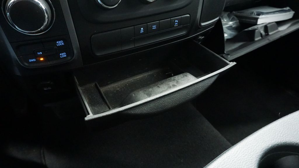 Thumbnail: 2022 RAM 1500 Classic - 38