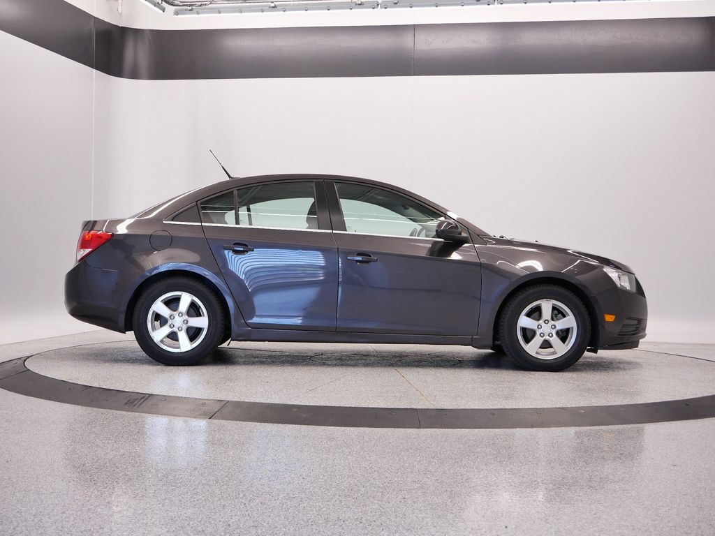 Thumbnail: 2014 Chevrolet Cruze - 8
