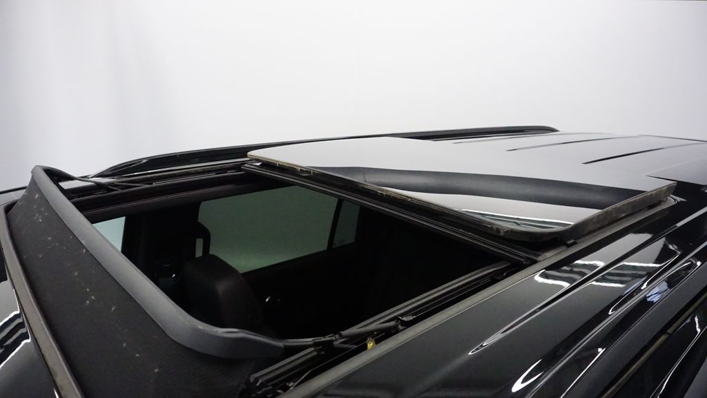 Thumbnail: 2022 Chevrolet Suburban - 39