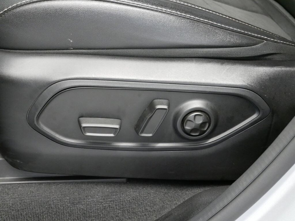 Used 2024 Jeep Grand Cherokee Altitude SUV