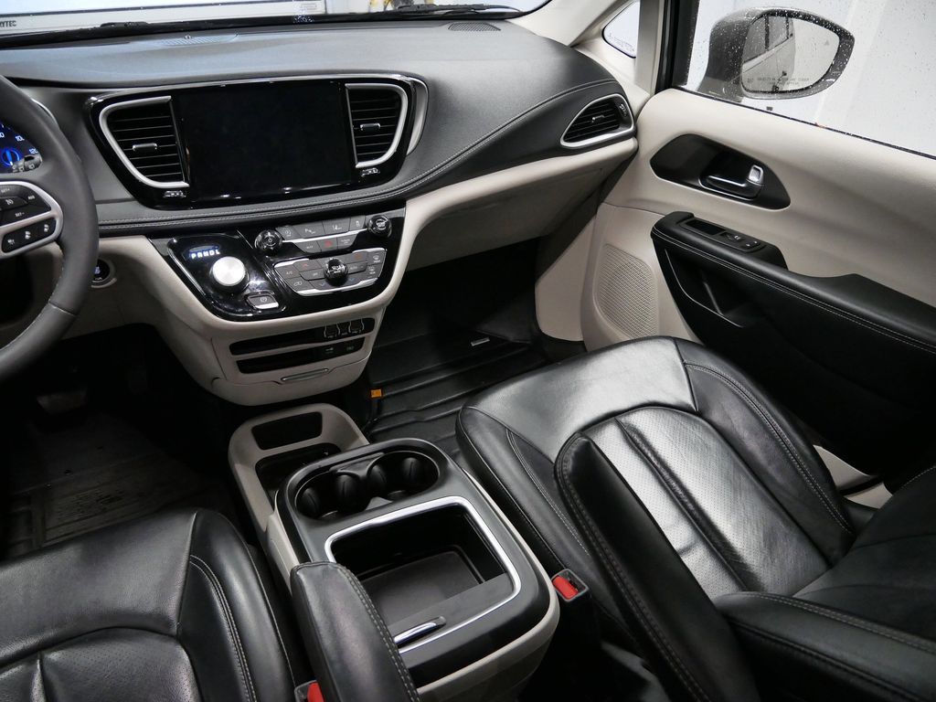 Thumbnail: 2022 Chrysler Pacifica - 26