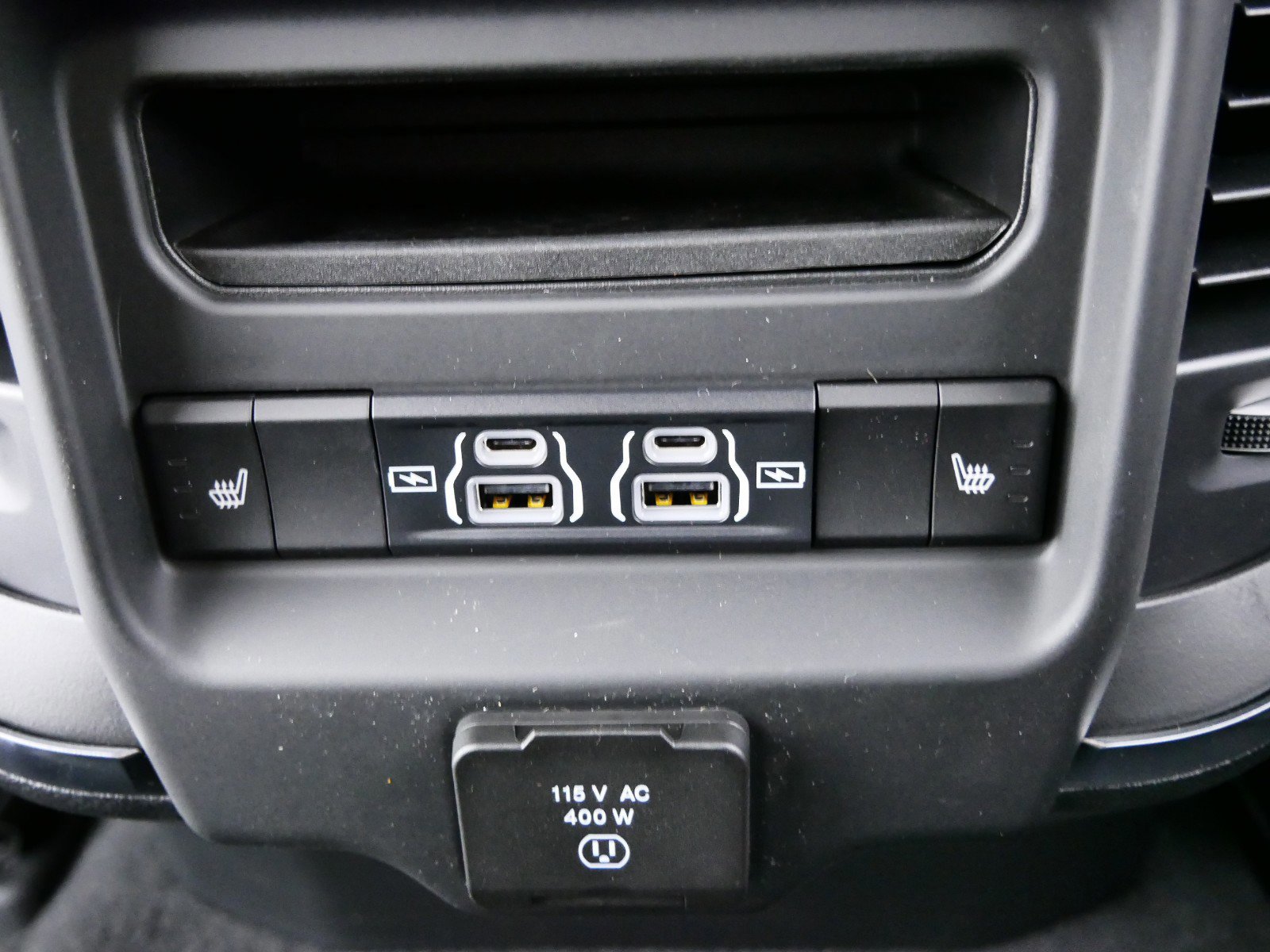 Thumbnail: 2025 RAM 1500 - 29