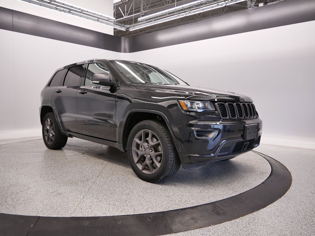 Thumbnail: 2021 Jeep Grand Cherokee - 15