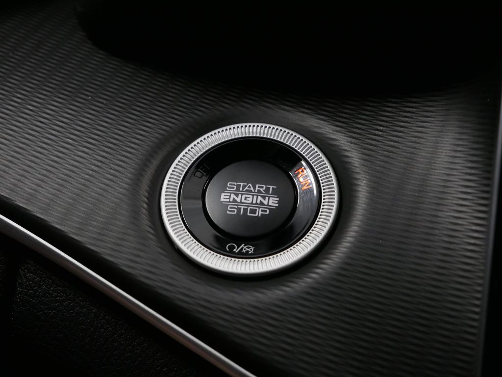 Thumbnail: 2025 Jeep Grand Cherokee - 39