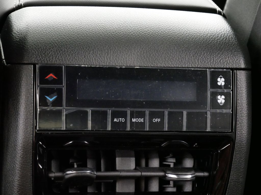 Thumbnail: 2025 Jeep Grand Cherokee L - 19