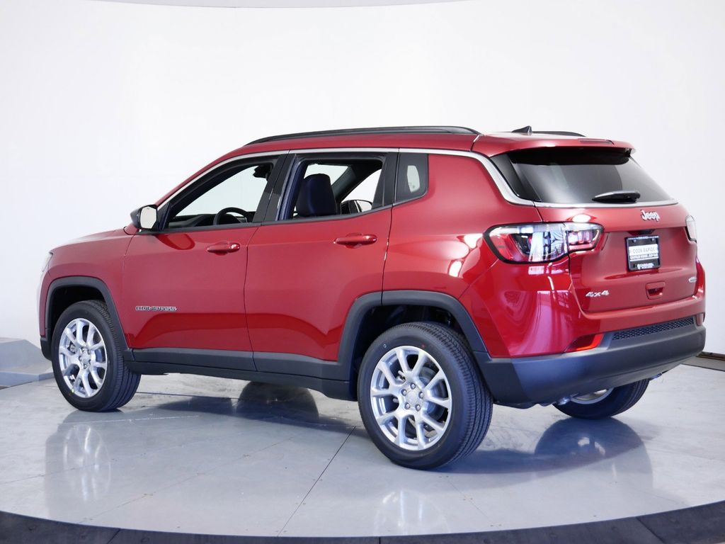 Thumbnail: 2024 Jeep Compass - 17