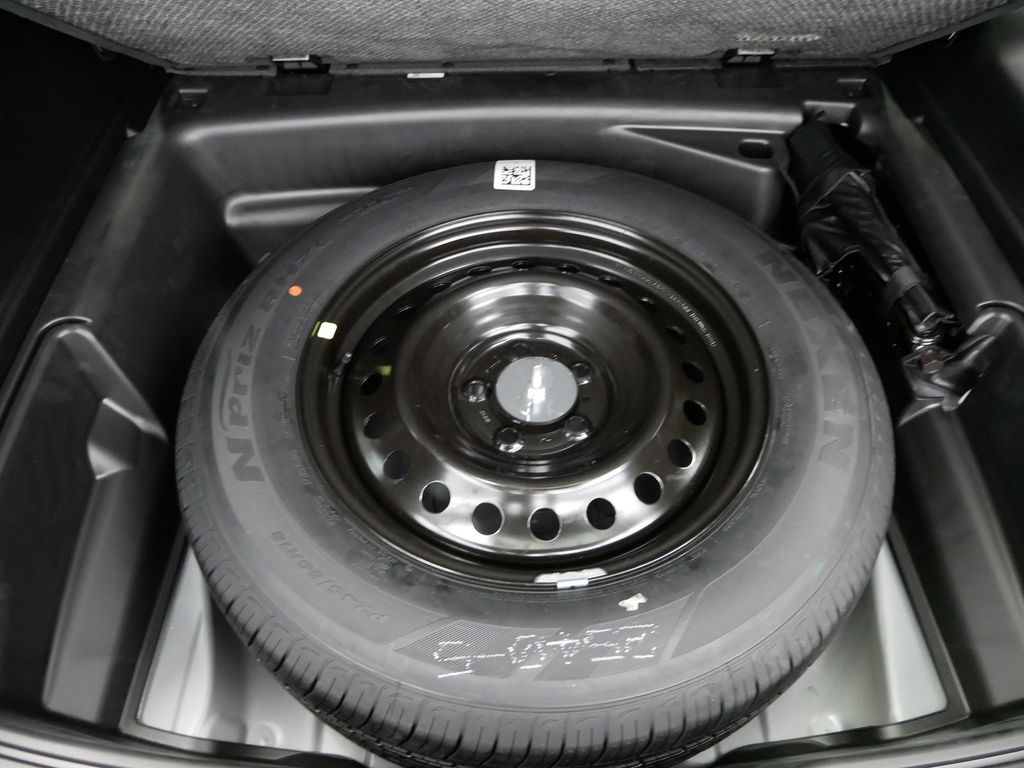 Thumbnail: 2025 Jeep Grand Cherokee - 13