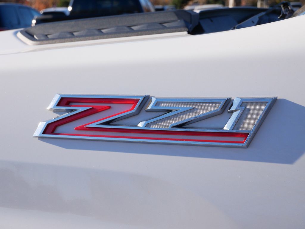 Thumbnail: 2021 Chevrolet Silverado 2500 - 15