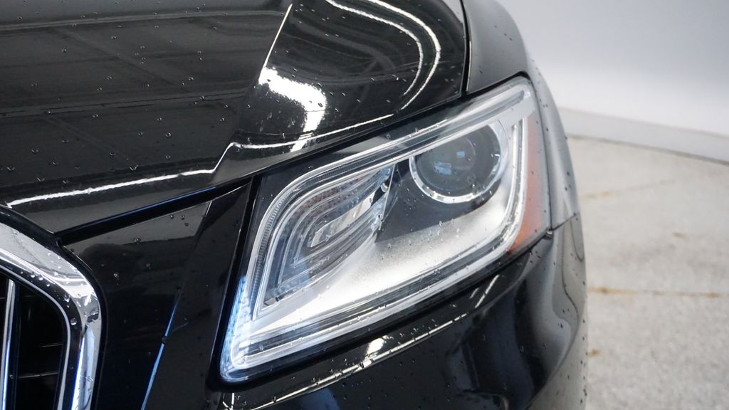 Thumbnail: 2017 Audi Q5 - 12