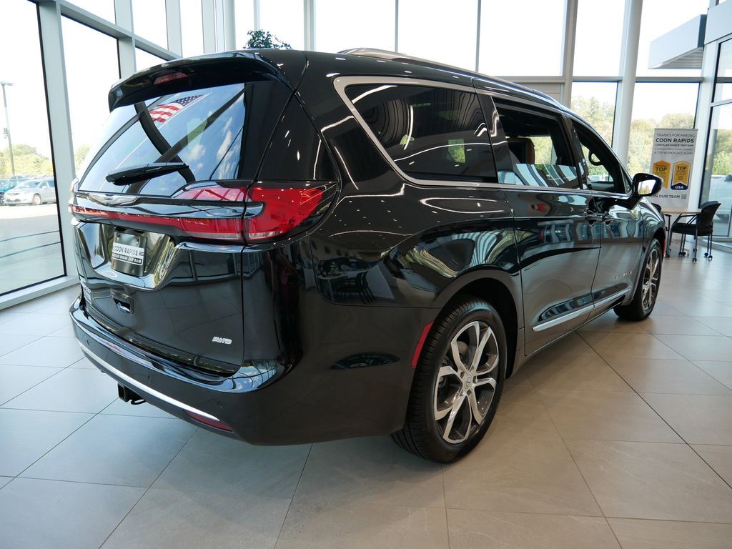 Thumbnail: 2026 Chrysler Pacifica - 7