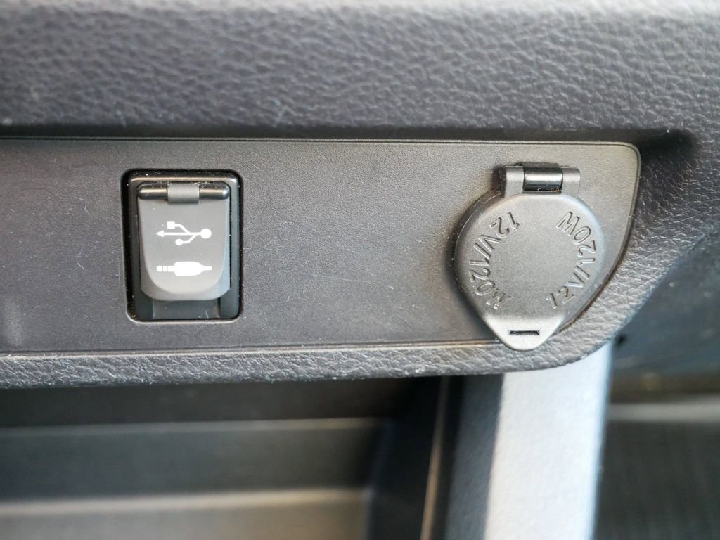 Thumbnail: 2019 Toyota Tacoma - 44