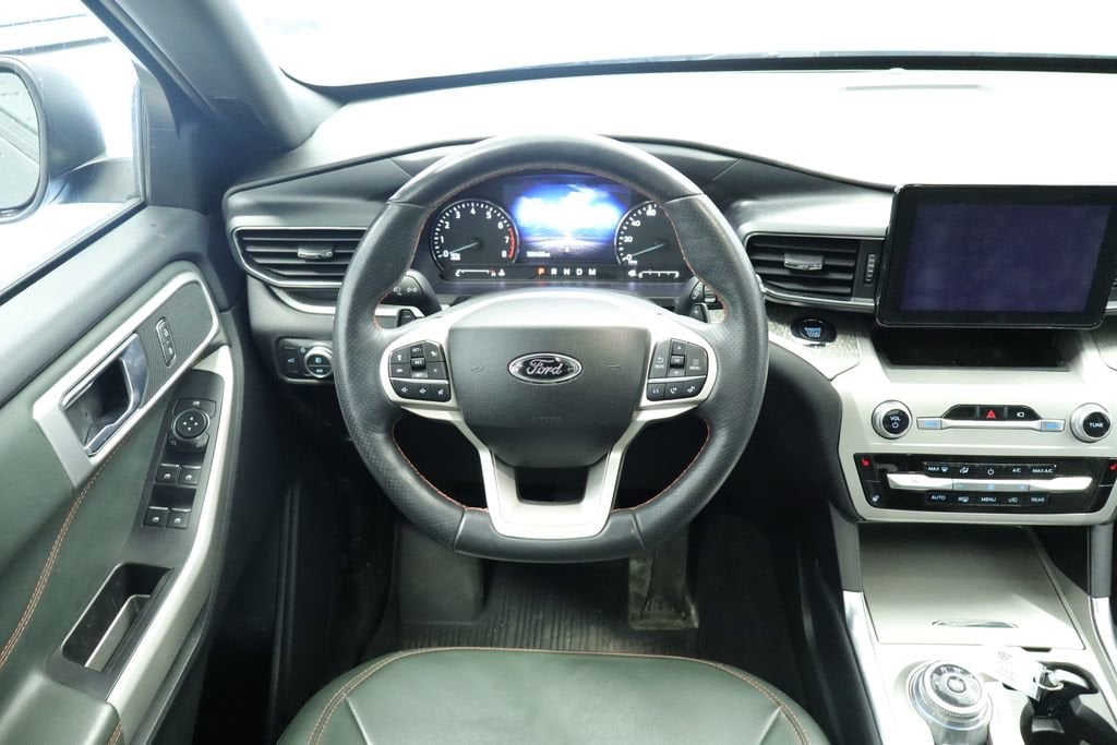 Thumbnail: 2022 Ford Explorer - 25