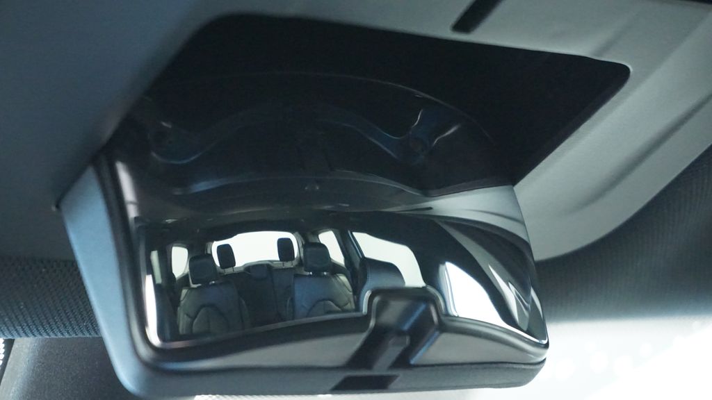 Thumbnail: 2026 Chrysler Voyager - 51