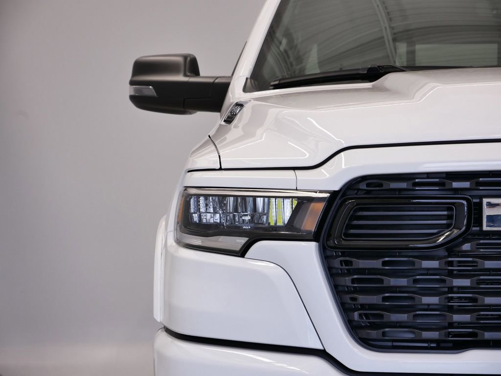Thumbnail: 2026 RAM 1500 - 16