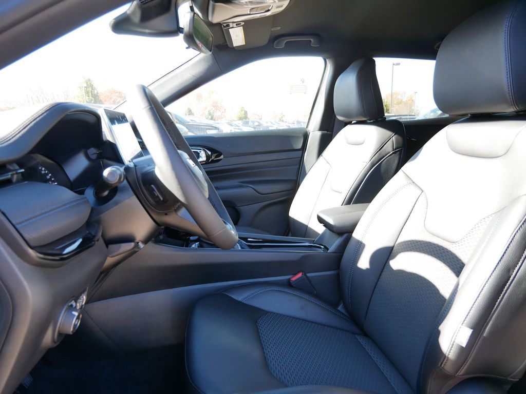 Thumbnail: 2026 Jeep Compass - 31