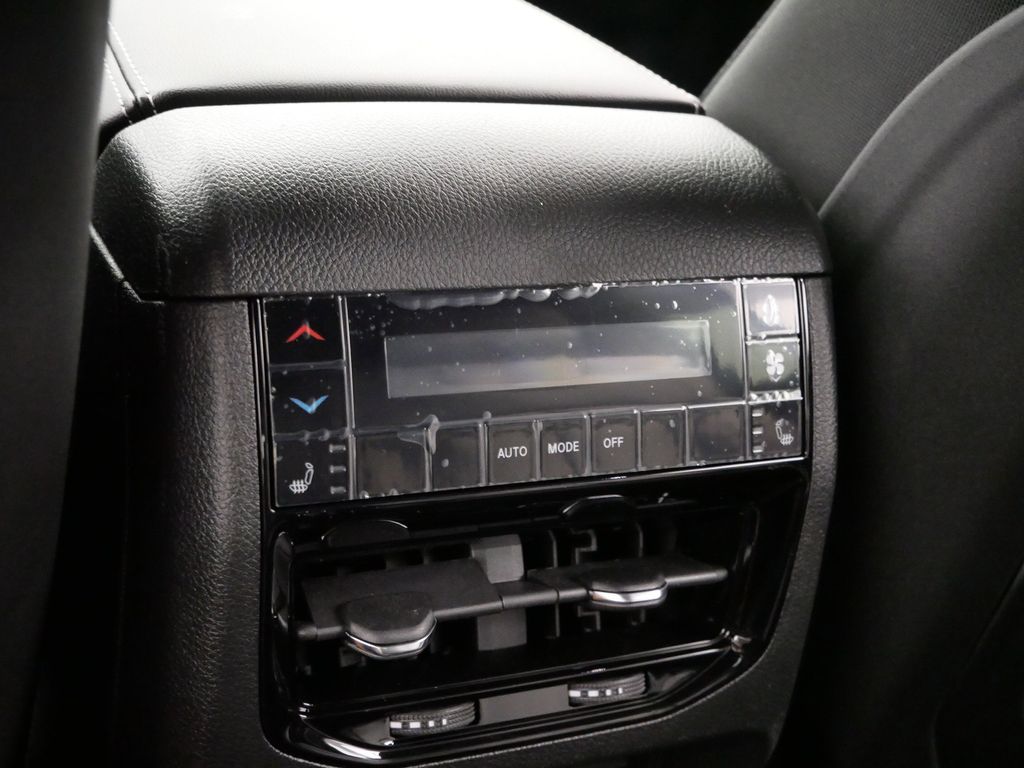 Thumbnail: 2025 Jeep Grand Cherokee L - 17