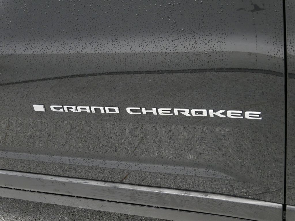 2023 Jeep Grand Cherokee Limited Edition 15