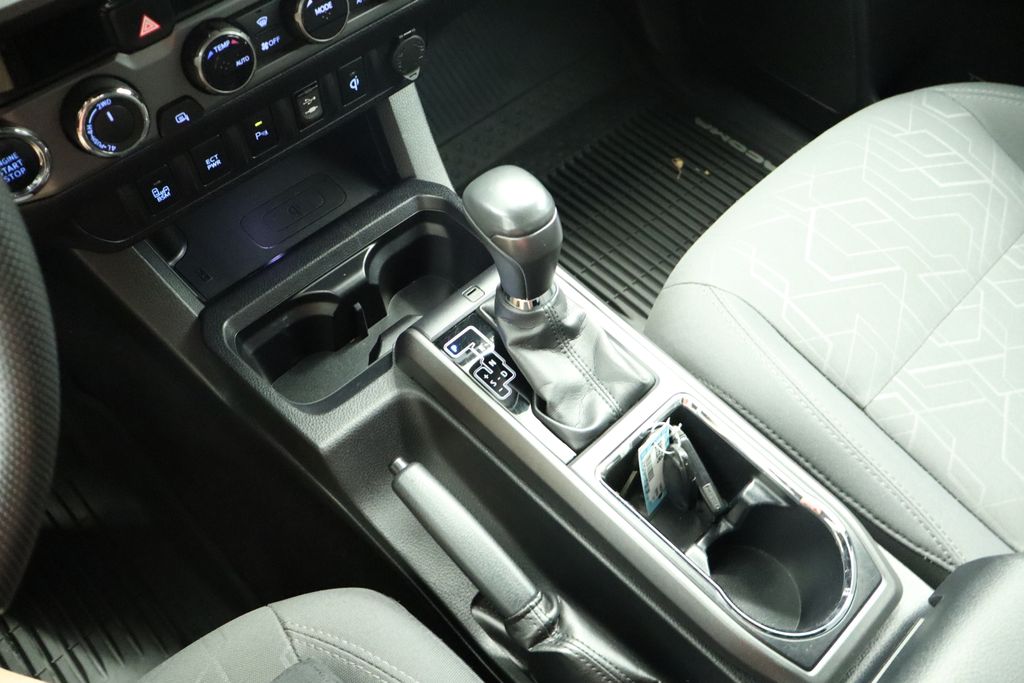 Thumbnail: 2017 Toyota Tacoma - 45