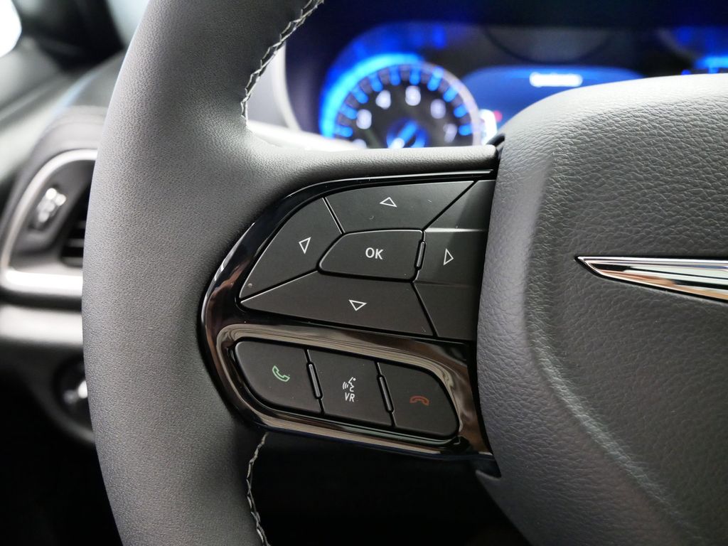 Thumbnail: 2026 Chrysler Pacifica - 23