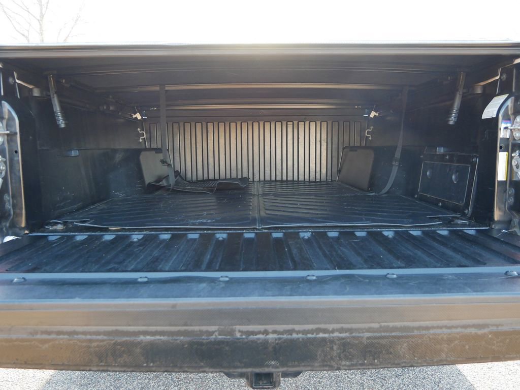 Thumbnail: 2019 Toyota Tacoma - 25