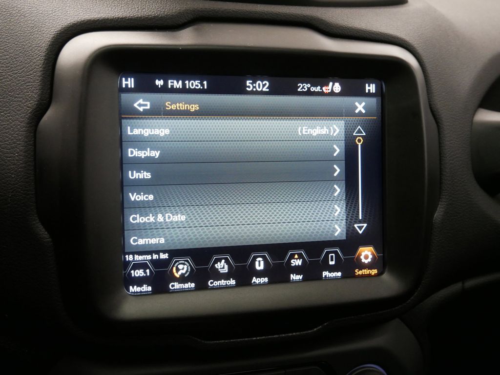 Thumbnail: 2023 Jeep Renegade - 32